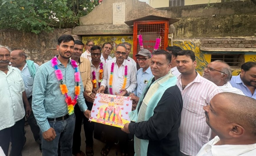 अग्रवाल समाज की जनसेवा: भामाशाहों के सहयोग से सरमथुरा में बढ़ रहा शीतल जल सेवा अभियान