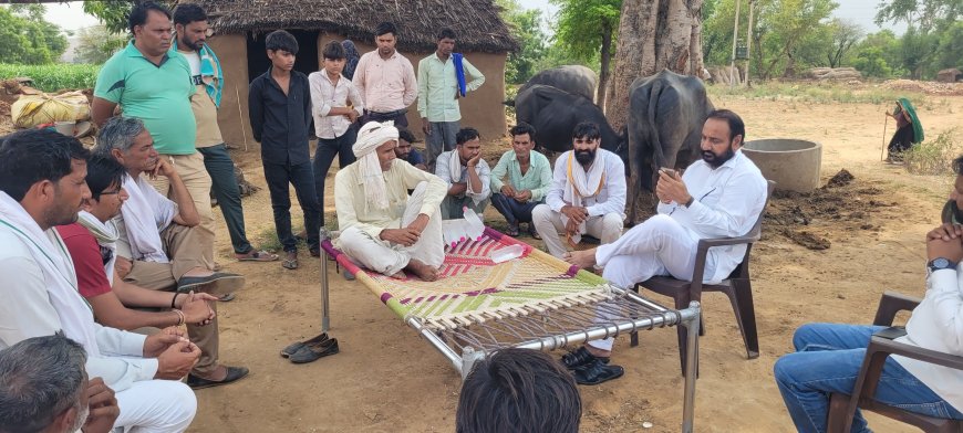 करंट हादसे में माता-पिता को खोने वाले चार अनाथ बच्चों से मिले विधायक सुखवंत सिंह, ढांढस बंधाकर सरकारी मदद का दिया भरोसा