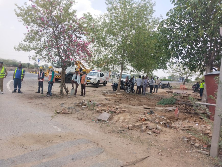 NH-758 पर चला पीला पंजा: सहाड़ा से टपरियाखेड़ी तक 30 मीटर दायरे के अवैध निर्माण ध्वस्त, थमेगा हादसों का सफर