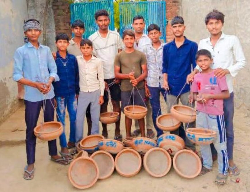 बसेठ में सैनी समाज युवा टीम की अनूठी पहल, 31 परिंदे लगाकर पक्षियों के लिए की पानी की व्यवस्था