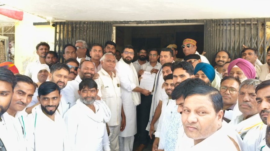 संगठन बढ़ाओ, लोकतंत्र बचाओ अभियान के तहत कांग्रेस की बैठक, रैली निकालकर सौंपा ज्ञापन