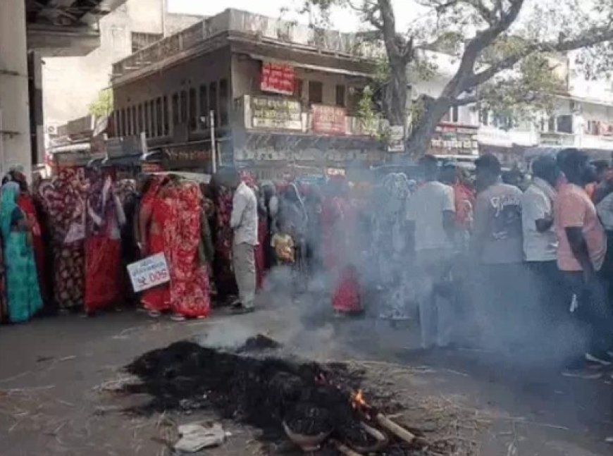 अजमेर में सफाई व्यवस्था ठप: चौथे दिन भी 2250 सफाईकर्मी हड़ताल पर, ठेकेदार की शव यात्रा निकालकर जताया विरोध