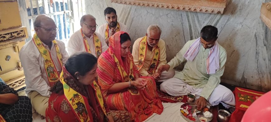 केंद्र सरकार के 12 वर्ष पूर्ण होने पर भरतपुर के बांके बिहारीजी मंदिर में विशेष अनुष्ठान, सुख-समृद्धि एवं खुशहाली की कामना