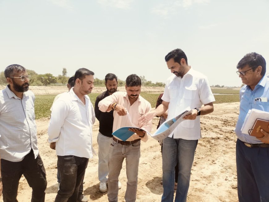 भरतपुर ड्रेनेज सिस्टम: कलेक्टर ने जांची काम की गुणवत्ता, जलकुंभी और सिल्ट हटाने के लिए अतिरिक्त मशीनें लगाने के निर्देश