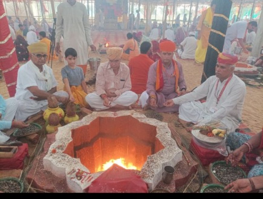 108 कुंडीय श्री राम महायज्ञ में दूसरे दिन तक लगी 5 लाख आहुतियां , यज्ञ के दौरान श्री राम कथा में श्रोताओं ने किया श्रवणपान
