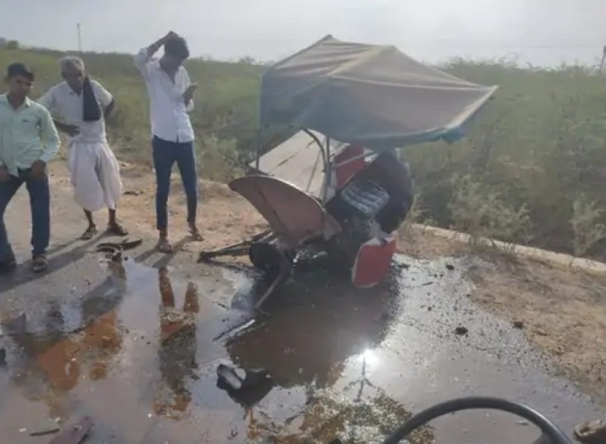 भीषण सड़क हादसा: मिनी ट्रक की टक्कर से ट्रैक्टर के हुए दो टुकड़े, चालक ने छलांग लगाकर बचाई जान