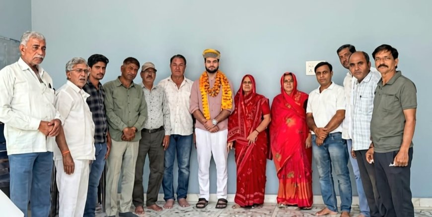 डॉ. कर्ण जांगिड़ को फिजिशियन की उपाधि मिलने पर किया स्वागत