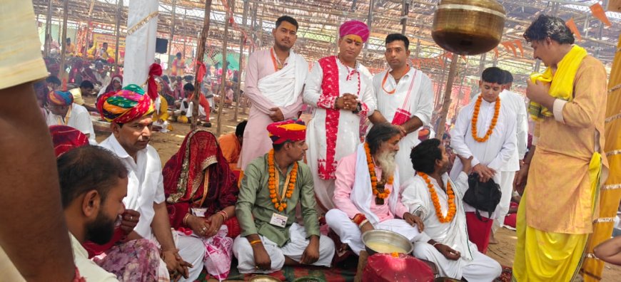 झड़ाया बजरंग धाम आश्रम पर चल रहे 108 कुंडीय श्रीराम महायज्ञ में उमडा श्रद्धा का सैलाब