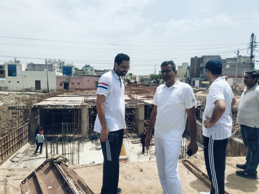 जिला कलक्टर ने नाला एवं सड़क विकास कार्यों का किया निरीक्षण ,वर्षा के दौरान पानी भराव की समस्या नहीं रहे इसी सोच के साथ कार्य को गति दें- जिला कलक्टर
