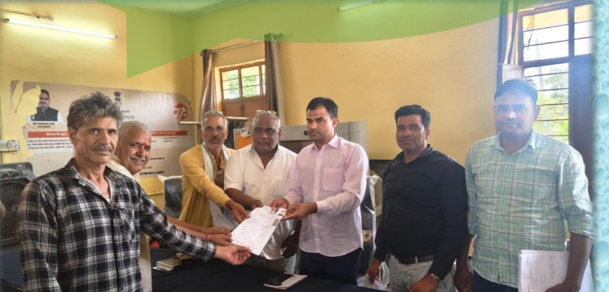 सफलता की कहानी; उच्चैन के सहना मे आयोजित ग्रामीण सेवा शिविर में दो भाइयों के वर्षों पुराने भूमि विवाद का हुआ समाधान