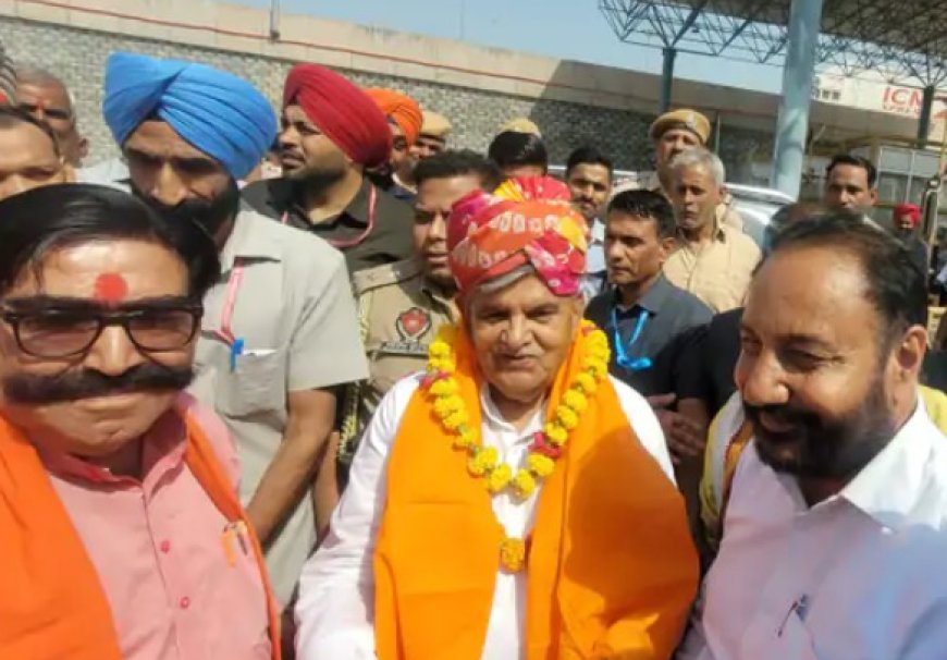 दिल्ली-मुंबई एक्सप्रेसवे पर पंजाब के राज्यपाल गुलाब चंद कटारिया का भव्य स्वागत, विधायक सुखवंत सिंह ने पहनाया साफा