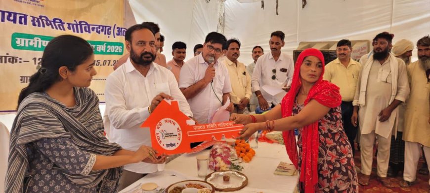 खेड़ामहमूद में ग्रामीण सेवा शिविर का आयोजन; कलेक्टर ने किया निरीक्षण, मौके पर ही दूर की जलभराव व पेयजल सहित राजस्व के 54 मामलों का हुआ त्वरित निस्तारण