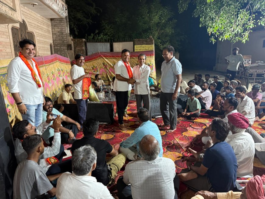 तखतगढ़ में 'एक शाम शनिदेव के नाम' भजन संध्या में उमड़ा जनसैलाब, नए मंदिर निर्माण का लिया संकल्प