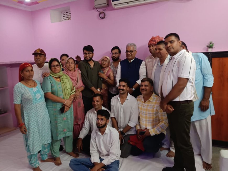 केंद्रीय मंत्री व अलवर सांसद भूपेंद्र यादव का सोनागढ़ दौरा, परिवारजनों से लिया आशीर्वाद