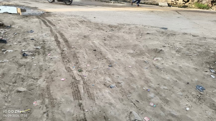 लक्ष्मणगढ़ मे बदहाल सड़कों से लोग परेशान, नगर पालिका से सड़क निर्माण की मांग; बड़े-बड़े गड्ढों के कारण आए दिन हो रही दुर्घटनाएं