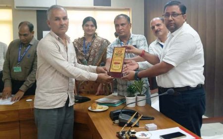 सहकारिता सप्ताह के तहत उत्कृष्ट किसानों एवं सहकारी कार्यकर्ताओं का सम्मान