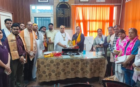 वृंदावन में साधु-संतों ने राष्ट्रीय चिकित्सक दिवस पर डॉक्टरों को किया सम्मानित; सीएमएस डॉ वंदना अग्रवाल ने जताया आभार