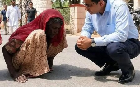सच्ची संवेदनशीलता: 80 वर्षीय दृष्टिहीन बुजुर्ग महिला की व्यथा सुन चैंबर से बाहर आए कलेक्टर, 5 साल से बंद पेंशन तुरंत की बहाल