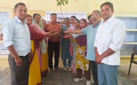 विश्व ग्रामीण विकास दिवस पर समृद्ध भारत अभियान ने किया पीपल का पौधारोपण
