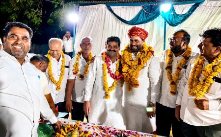 वरिष्ठ कांग्रेस नेता जाकिर मंसूरी का जन्मदिन हर्षोल्लास से मनाया, बाबा पठान साहब दरगाह परिसर में हुआ समारोह