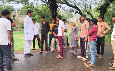 ग्राम बासड़ा में कचरा डालने का ग्रामीणों ने जताया विरोध, जिला कांग्रेस अध्यक्ष बलराम यादव ने उठाई आवाज