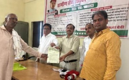 ग्राम पंचायत मई में आयोजित ग्रामीण सेवा शिविर में स्वामित्व योजना मे मिला पट्टा