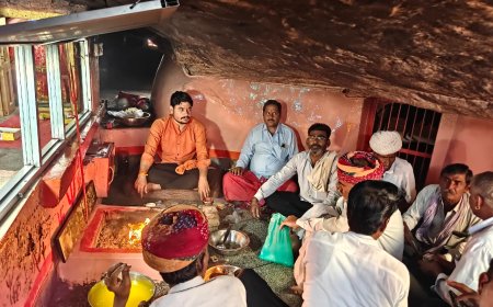 बावड़ी उपखंड में बारिश नहीं होने से किसान चिंतित, इंद्रदेव को रिझाने के लिए माता भाकरी मंदिर में हुआ वैदिक हवन; अच्छी बारिश के लिए आहुतियां दीं