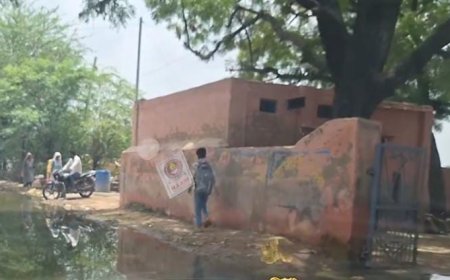 मतुआ के नंगला के राजकीय विद्यालय के बाहर जलभराव, शिक्षक व विद्यार्थियों का स्कूल पहुंचना हुआ मुश्किल