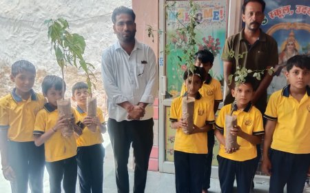 सीपीएस स्कूल में बांटे पौधे, पर्यावरण संरक्षण का दिया संदेश; अधिक से अधिक पेड़ लगाने का आह्वान