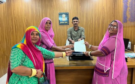बावड़ी में आंगनवाड़ी कार्यकर्ताओं का प्रदर्शन, मुख्यमंत्री के नाम सौंपा ज्ञापन