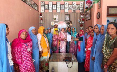 भरतपुर सांसद संजना जाटव से मिला आशा सहयोगिनियों का प्रतिनिधिमंडल; न्यूनतम 24 हजार मानदेय और राज्य कर्मचारी दर्जे की मांग