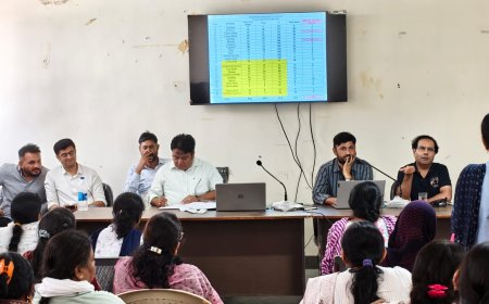 CMHO द्वितीय डॉ. जितेंद्र सिंह चारण ने ब्लॉक बावड़ी की समीक्षा बैठक ली, सीएचसी का किया औचक निरीक्षण