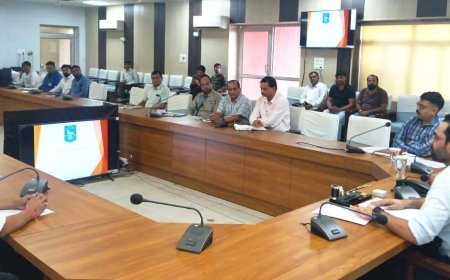जिला कलक्टर ने वाहन संचालकों से योजना का लाभ उठाकर प्रदूषण नियंत्रण में भागीदार बनने का किया आह्वान