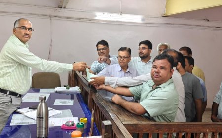 निकाय व पंचायत चुनाव से पहले ईडब्ल्यूएस आरक्षण की मांग तेज; ब्राह्मण समाज ने प्रधानमंत्री व मुख्यमंत्री के नाम तहसीलदार को सौंपा ज्ञापन