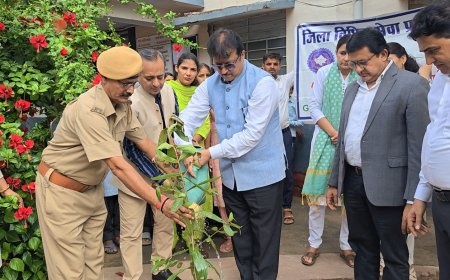 कस्तूरबा गांधी आवासीय विद्यालय में न्यायिक अधिकारियों ने किया सघन वृक्षारोपण, पर्यावरण संरक्षण का दिया संदेश