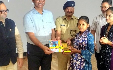 बूंदी में 'बालिका शक्ति प्रखर संवाद' का आयोजन: मेधावी और उत्कृष्ट बालिकाओं को मिलेगी हेलीकॉप्टर की सैर, जरूरतमंदों की मदद के लिए बनेगा 'बालिका शक्ति कोष