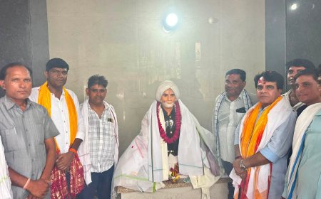ठेकड़ा ग्राम में रामकथा व मूर्ति प्राण-प्रतिष्ठा: विधायक राजेंद्र मीणा ने स्व. नारायणलाल पटेल व गुलकंदी देवी को अर्पित किए श्रद्धासुमन; बोले— 'जनता का प्यार ही जनसेवा की प्रेरणा'