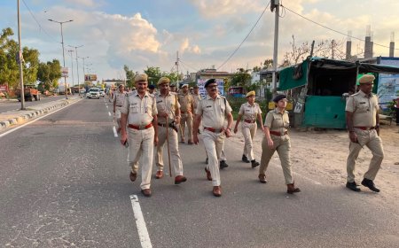 अपराधियों में खौफ, आमजन में विश्वास!: सेवर में पुलिस का रूट मार्च; व्यापारियों व महिलाओं से संवाद कर ली फीडबैक