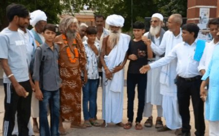 सवाई माधोपुर में जश्न: केंद्रीय शिक्षा मंत्री के इस्तीफे के बाद संयुक्त संघर्ष मोर्चा ने कलेक्ट्रेट पर फोड़े पटाखे, आंदोलन की जीत पर बांटी खुशियां