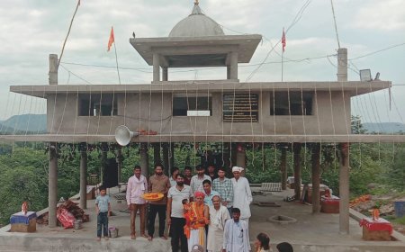 भागवत कथा में मनाया नंदोत्सव, महिलाओं ने गाए बधाई गीत, भजनों पर झूमे श्रद्धालु