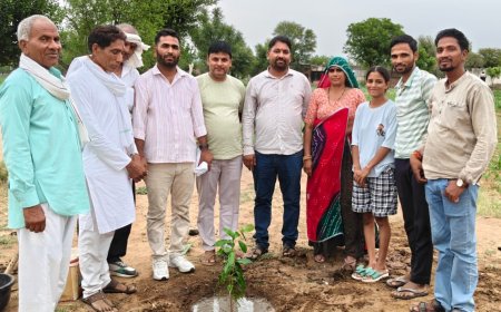 कांग्रेस पर्यावरण संरक्षण प्रकोष्ठ द्वारा पापड़ा में वृक्षारोपण; अधिक से अधिक पेड़ लगाकर करें धरती का श्रृंगार— जमालपुरिया