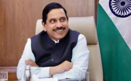 धर्मेंद्र प्रधान के बाद प्रह्लाद जोशी बने नए केंद्रीय शिक्षा मंत्री, संगठन और प्रशासनिक अनुभव पर जताया गया भरोसा