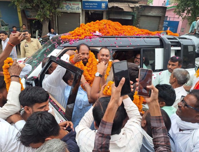 बदायूं में भाजपा क्षेत्रीय अध्यक्ष पूरन लाल लोधी का ऐतिहासिक स्वागत: डॉ. शैलेश पाठक के नेतृत्व में उमड़ा जनसैलाब