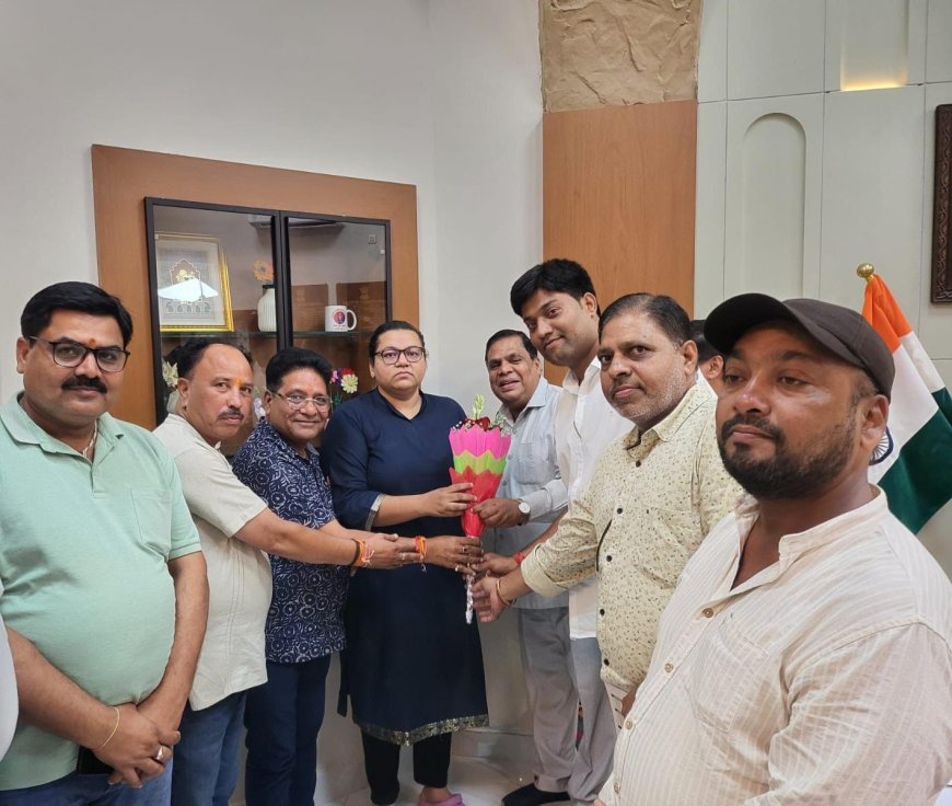 सुरक्षा और यातायात व्यवस्थाओं को लेकर पुलिस अधीक्षक तेजस्वी गौतम  से मिले टेंट डीलर्स समिति के पदाधिकारी
