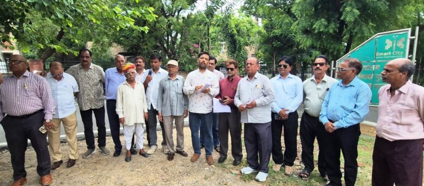 गोपाल लाल माली प्रकरण में निष्पक्ष कार्रवाई की मांग को लेकर माली (सैनी) समाज के प्रतिनिधिमंडल ने आईजी (अजमेर) को सौंपा ज्ञापन