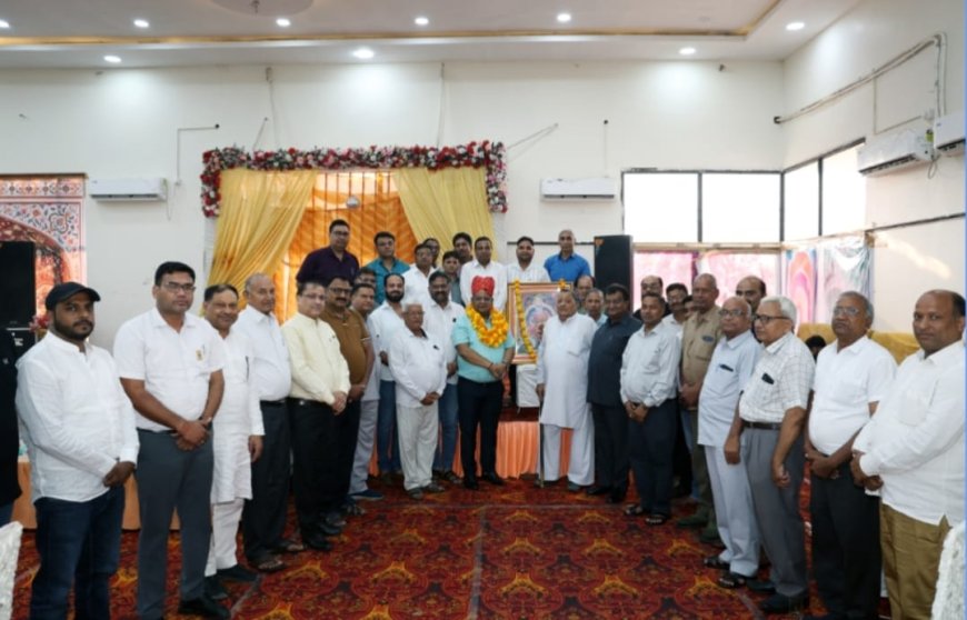 खैरथल-तिजारा जिला अग्रवाल संस्थान की अहम बैठक संपन्न, समाज विकास के लिए एकजुट हुए पदाधिकारी