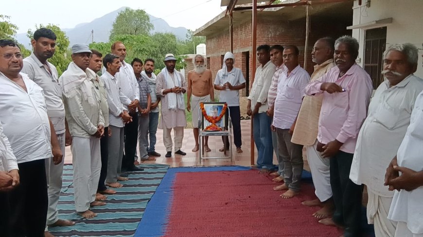 SMS अस्पताल के त्वचा रोग विशेषज्ञ स्व. डॉ संदीप शर्मा की याद में नेवरी में श्रंद्धाजलि सभा का किया आयोजन