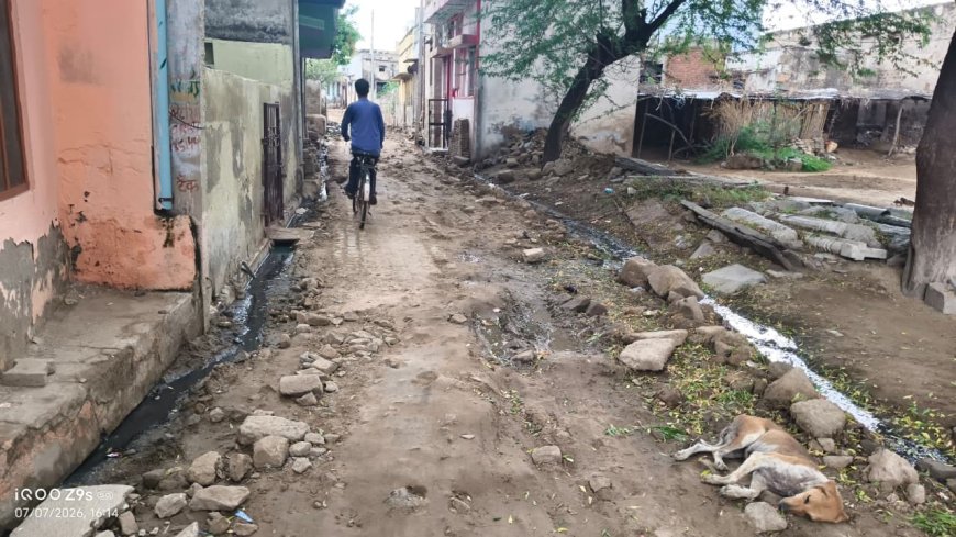 जल जीवन मिशन : पाइपलाइन बिछाने के बाद खोदी गईं सड़कें जस की तस