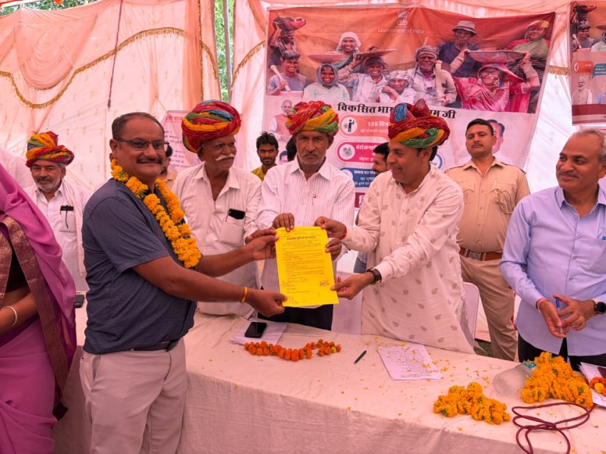 खजूरी में जनसुनवाई भी, गौसेवा भी: विधायक गोपीचंद मीणा ने शिविर में सुनीं समस्याएं, गौशाला को दिए 21 हजार