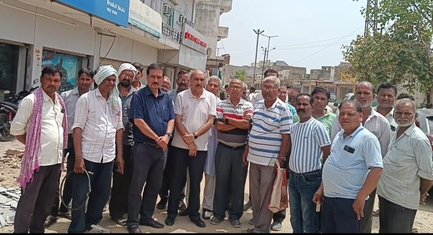 कुम्हेर गेट ओवरब्रिज निर्माण से व्यापार प्रभावित, वैकल्पिक मार्ग नहीं होने पर व्यापारियों में रोष